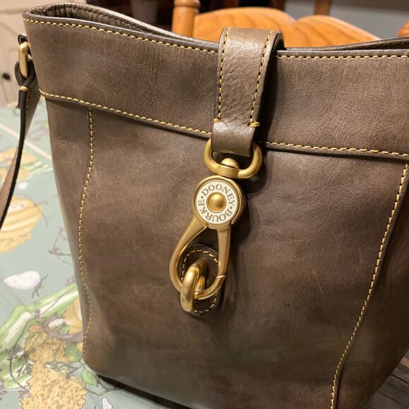 Dooney & Bourke Sadie Feedbag Elephant gray - Picture 5 of 5